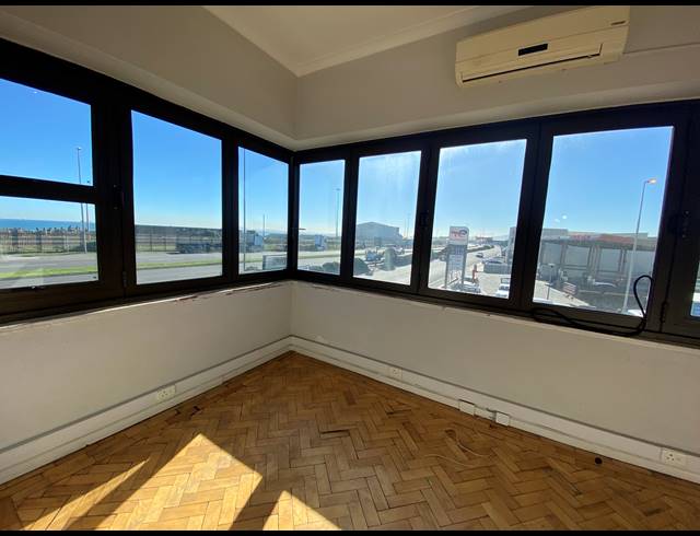 176M² OFFICE TO LET IN PAARDEN EILAND